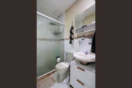 Casa à venda com 450m², 4 quartos e 5 vagas Casa à venda com 450m², 4 quartos e 5 vagasCasa 2 subterrânea - Banheiro