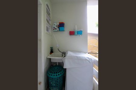 Casa à venda com 450m², 4 quartos e 5 vagas Casa à venda com 450m², 4 quartos e 5 vagasCasa 2 subterrânea - Área de serviço