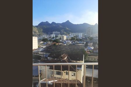 Apartamento à venda com 71m², 2 quartos e 1 vaga