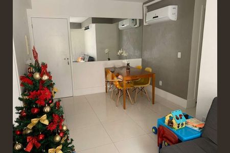 Apartamento à venda com 117m², 2 quartos e 1 vaga