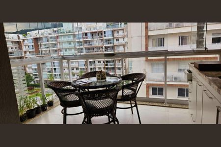 Apartamento à venda com 66m², 2 quartos e 1 vaga