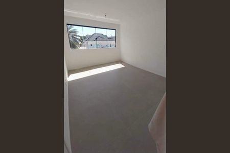 Casa à venda com 316m², 4 quartos e 2 vagas