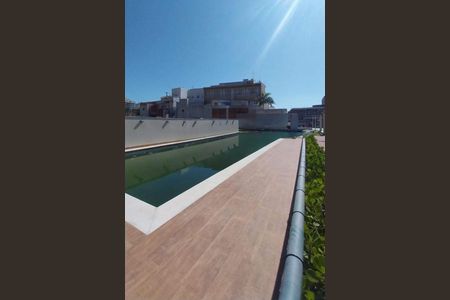Casa à venda com 316m², 4 quartos e 2 vagas