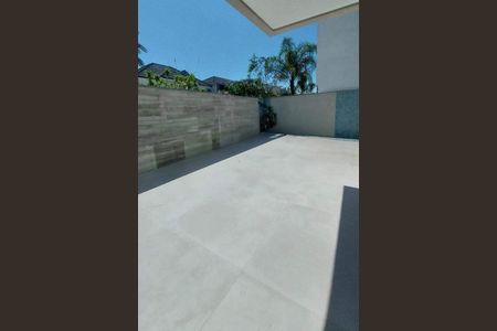 Casa à venda com 316m², 4 quartos e 2 vagas