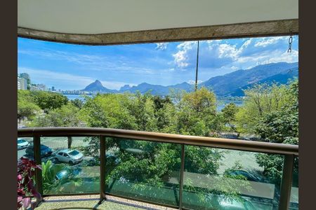 Apartamento à venda com 153m², 3 quartos e 3 vagas