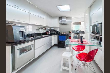 Apartamento à venda com 153m², 3 quartos e 3 vagas