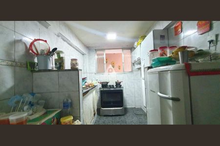 Casa à venda com 170m², 4 quartos e sem vaga