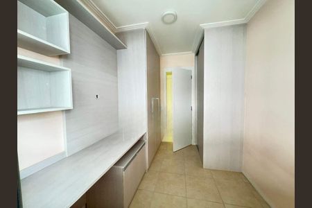Apartamento à venda com 66m², 2 quartos e 1 vaga