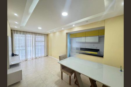 Apartamento à venda com 66m², 2 quartos e 1 vaga