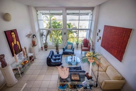 Casa à venda com 308m², 4 quartos e 3 vagas