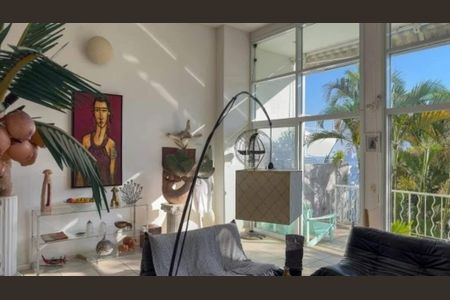 Casa à venda com 308m², 4 quartos e 3 vagas