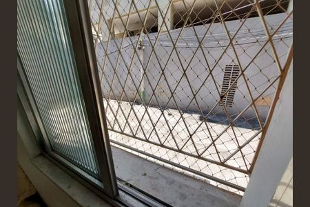 Casa à venda com 96m², 3 quartos e sem vaga