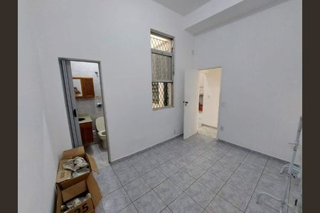 Casa à venda com 96m², 3 quartos e sem vaga