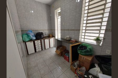 Casa à venda com 96m², 3 quartos e sem vaga