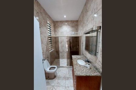 Casa à venda com 96m², 3 quartos e sem vaga