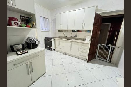 Apartamento à venda com 136m², 3 quartos e 1 vaga