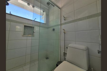 Casa à venda com 430m², 6 quartos e 3 vagas Casa à venda com 430m², 6 quartos e 3 vagasBanheiro da Suíte 1