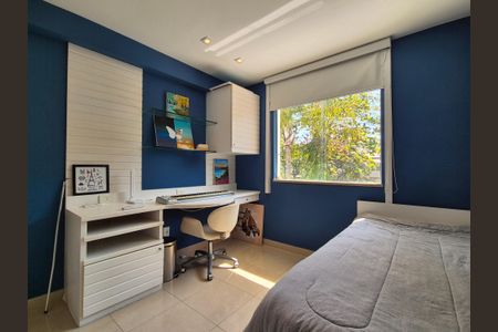 Casa à venda com 430m², 6 quartos e 3 vagas Casa à venda com 430m², 6 quartos e 3 vagasQuarto 3