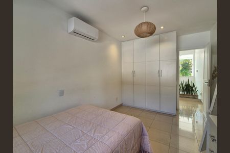 Casa à venda com 430m², 6 quartos e 3 vagas Casa à venda com 430m², 6 quartos e 3 vagasSuíte 2