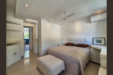 Casa à venda com 430m², 6 quartos e 3 vagas Casa à venda com 430m², 6 quartos e 3 vagasSuíte 1