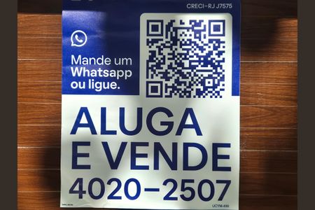 Casa à venda com 430m², 6 quartos e 3 vagas Casa à venda com 430m², 6 quartos e 3 vagasUCYM-499