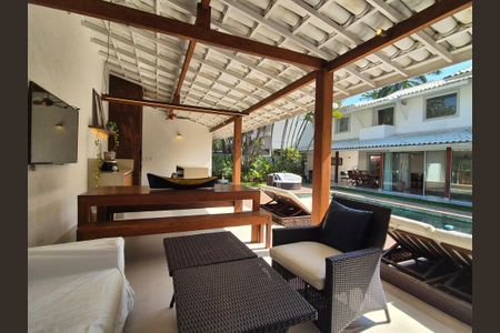 Casa à venda com 430m², 6 quartos e 3 vagas Casa à venda com 430m², 6 quartos e 3 vagasVaranda gourmet