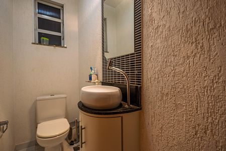 Apartamento à venda com 115m², 3 quartos e 1 vaga Apartamento à venda com 115m², 3 quartos e 1 vagaLavabo