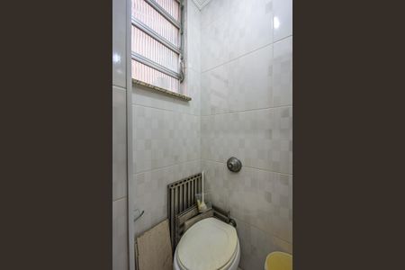 Apartamento à venda com 115m², 3 quartos e 1 vaga Apartamento à venda com 115m², 3 quartos e 1 vagaBanheiro de Serviço