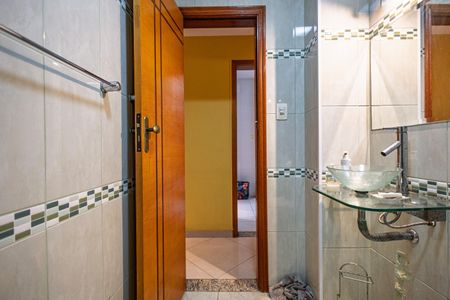 Apartamento à venda com 115m², 3 quartos e 1 vaga Apartamento à venda com 115m², 3 quartos e 1 vagaBanheiro