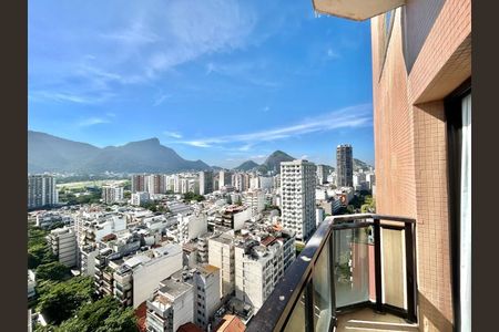 Apartamento à venda com 62m², 2 quartos e 1 vaga