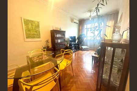 Apartamento à venda com 70m², 2 quartos e sem vaga