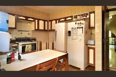 Casa à venda com 350m², 4 quartos e 3 vagas