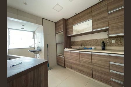 Apartamento à venda com 68m², 2 quartos e 1 vaga