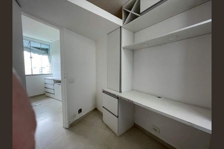 Apartamento à venda com 68m², 2 quartos e 1 vaga