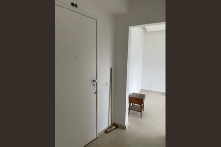 Apartamento à venda com 68m², 2 quartos e 1 vaga