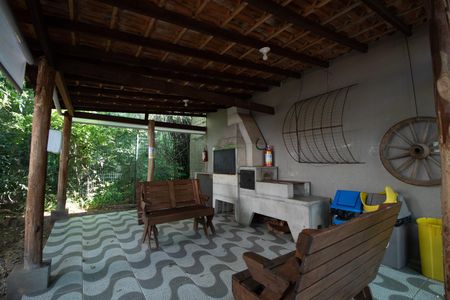 Apartamento à venda com 72m², 2 quartos e 2 vagas Apartamento à venda com 72m², 2 quartos e 2 vagasÁrea comum - Churrasqueira