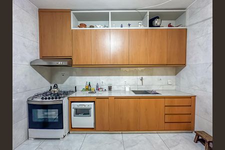 Apartamento à venda com 170m², 3 quartos e sem vaga