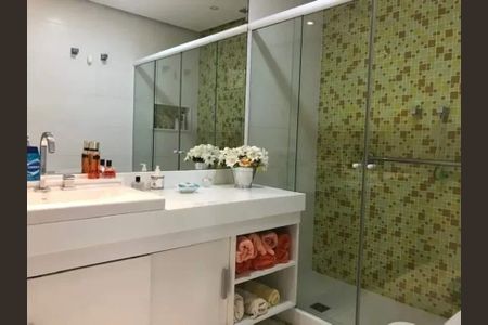 Casa à venda com 594m², 4 quartos e sem vaga