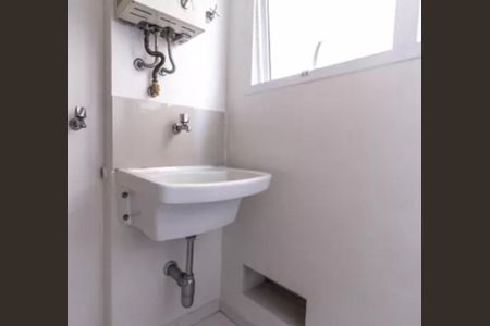 Apartamento para alugar com 55m², 1 quarto e sem vaga