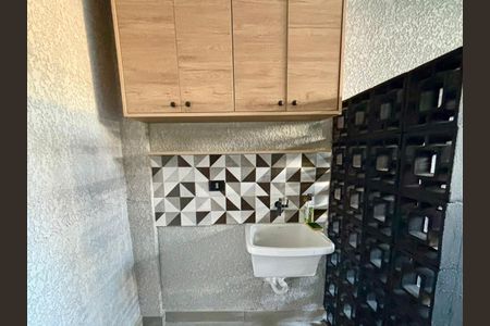 Casa à venda com 90m², 2 quartos e 1 vaga Casa à venda com 90m², 2 quartos e 1 vagaÁrea de Serviço