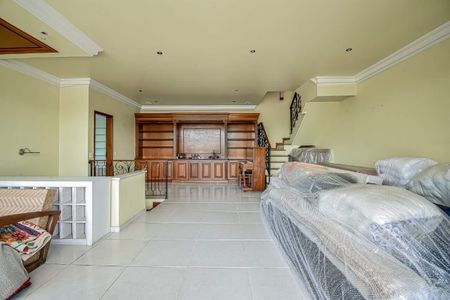 Casa à venda com 200m², 4 quartos e 1 vaga