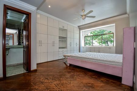 Casa à venda com 200m², 4 quartos e 1 vaga