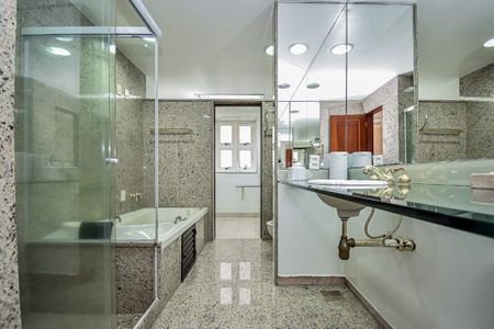 Casa à venda com 200m², 4 quartos e 1 vaga