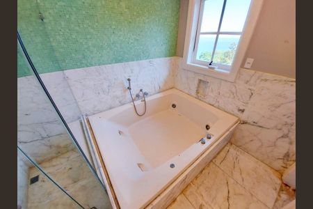 Casa à venda com 673m², 4 quartos e 11 vagas