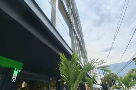 Apartamento à venda com 139m², 2 quartos e 1 vaga Apartamento à venda com 139m², 2 quartos e 1 vagaFachada