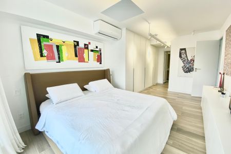 Apartamento à venda com 139m², 2 quartos e 1 vaga Apartamento à venda com 139m², 2 quartos e 1 vagaSuíte 2