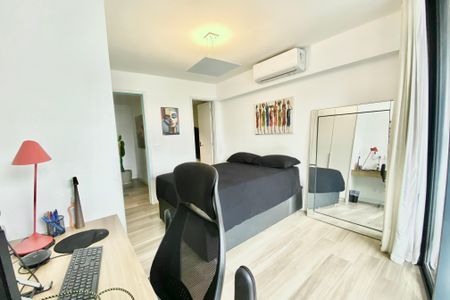Apartamento à venda com 139m², 2 quartos e 1 vaga Apartamento à venda com 139m², 2 quartos e 1 vagaBanheiro Suíte 1