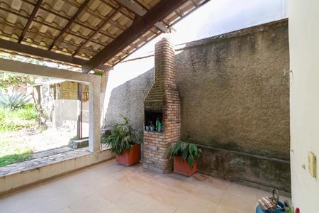 Casa à venda com 193m², 3 quartos e 3 vagas Casa à venda com 193m², 3 quartos e 3 vagasÁrea Externa