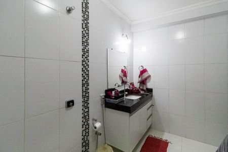 Casa à venda com 193m², 3 quartos e 3 vagas Casa à venda com 193m², 3 quartos e 3 vagasBanheiro da Suíte