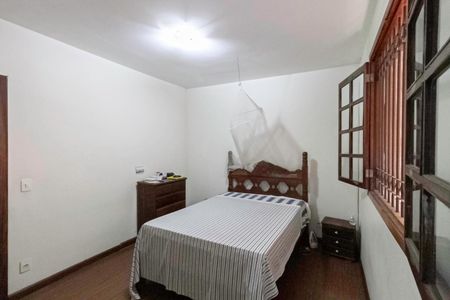 Casa à venda com 193m², 3 quartos e 3 vagas Casa à venda com 193m², 3 quartos e 3 vagasSuíte